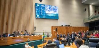 CLDF autoriza BRB a comprar Banco Master