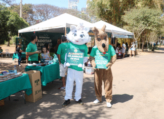 Feira “Audote um Amigo” promoveu adoções e reforçou a importância da causa animal