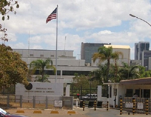 Mais Médicos de política pública a pivô diplomático