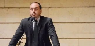 Carlos Bolsonaro critica vazamento de dados sobre movimentações financeiras