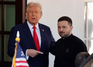 Trump pressiona Zelensky a abrir mão da Crimeia e da Otan para encerrar guerra