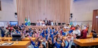 CLDF comemora 50 anos da Escola Classe 64 de Ceilândia