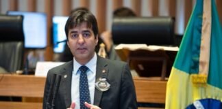 Deputados criticam fala de Ibaneis Rocha sobre negativa de compra do Banco Master pelo BRB