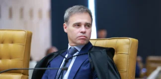 André Mendonça é sorteado relator de pedido para suspender julgamento do “golpe”