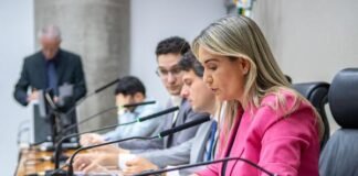 CEOF chancela projeto que limita descontos a servidores endividados