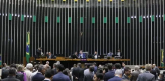 Câmara aprova fim de descontos de associassões em aposentadorias