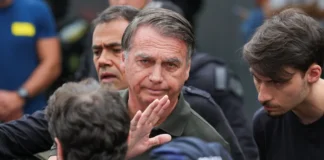 Garantia de prisão domiciliar para Bolsonaro entra na Anistia