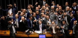 Câmara aprova urgência da Anistia após PEC da Blindagem