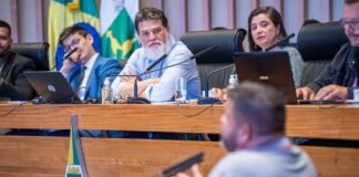 Condições de trabalho dos monitores educacionais são discutidas em audiência pública