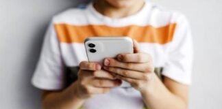 Entre telas: programa Veracidade discute infância nos tempos atuais