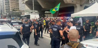 Confusão marca ato pró-anistia na Avenida Paulista com acusações de homofobia