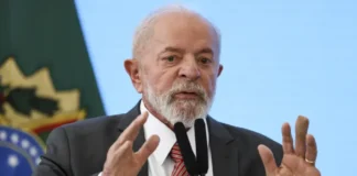 Lula defende soberania da Venezuela em meio à ofensiva militar dos EUA
