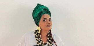 Pioneira do Rap do DF, Vera Verônika é homenageada na Câmara Legislativa