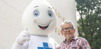 Darlan Rosa, criador do Zé Gotinha, recebe o título de Cidadão Honorário de Brasília