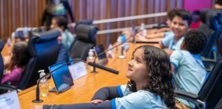 Programa Conhecendo o Parlamento ultrapassa a marca de 100 edições em 2025