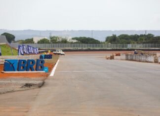 Cadastro para ingressos gratuitos da corrida de reinauguração do Autódromo de Brasília abre nesta terça-feira (25)