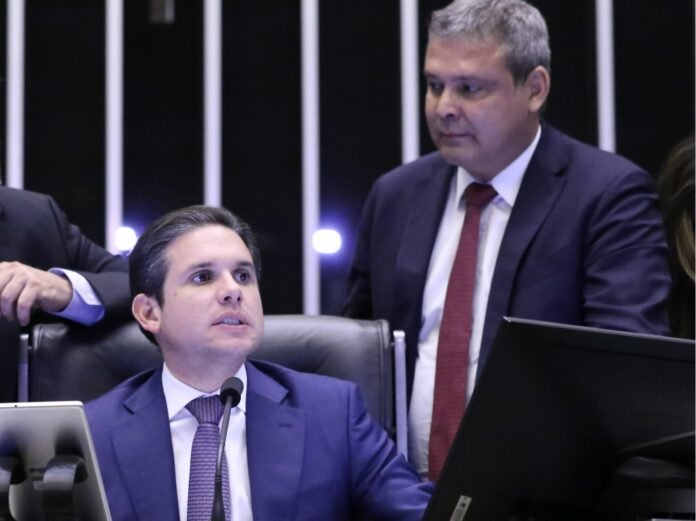 Motta-rompe-com-paraibano-Lindbergh-Farias-e-aumen0021455600202511241646