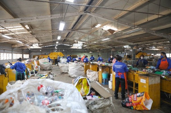 coleta seletiva alcança 90% da população urbana do DF