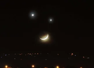 Para ver hoje: Lua e Saturno formam alinhamento visível a olho nu nesta sexta-feira (29)