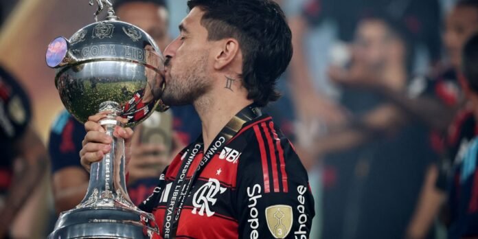 2025-11-30t001749z_851865530_up1elbu00tn0o_rtrmadp_3_soccer-libertadores-pal-fla.jpg