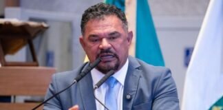 Distritais comemoram reajuste salarial concedido às forças de segurança do DF