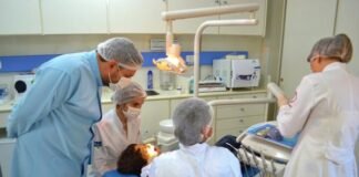 Câmara Legislativa homenageia 45 anos do curso de odontologia da UnB