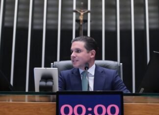 Câmara aprova PL que reduz penas de condenados por atos golpistas