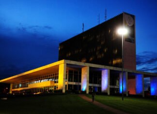 GDF avisa que irá atrasar o pagamento dos servidores em janeiro