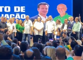 Seis mil pessoas marcam filiação de Arruda ao PSD e reforçam força política no DF