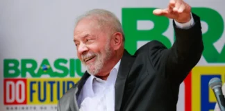 Datafolha: Lula venceria Flávio Bolsonaro em eventual 2º turno