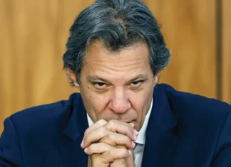 Sucessão de Haddad na Fazenda racha governo Lula e expõe disputa interna no PT