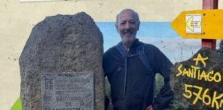 Em um ano que a maioria dos políticos gostaria de esquecer, Arruda sorri