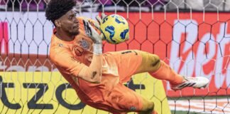Corinthians e Vasco avançam nos pênaltis e decidem a Copa do Brasil