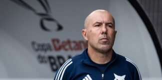 Cruzeiro anuncia saída de Leonardo Jardim após revés na Copa do Brasil