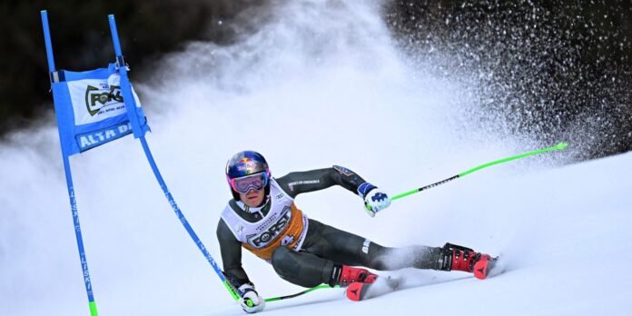 2025-12-21t091119z_284918193_up1elcl0pit5c_rtrmadp_3_alpine-skiing-men.jpg