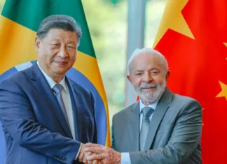 Xi Jinping promete apoio da China a Lula em “tempos turbulentos”