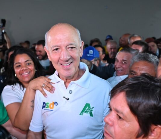 Colunista do UOL chama atenção para o crescimento de Arruda na disputa pelo governo do DF