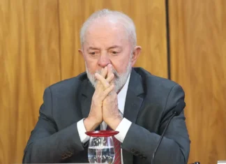 PoderData: Lula é desaprovado por 57%