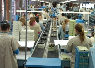 Empresas têm até este sábado para enviar dados salariais por gêneros