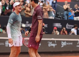 João Fonseca e Marcelo Melo garantem título de duplas do Rio Open