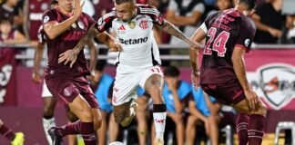 Flamengo joga mal e inicia Recopa Sul-Americana com derrota