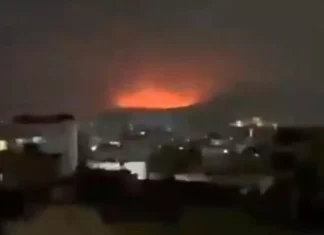 Paquistão declara “guerra aberta” ae bombardeia Cabul