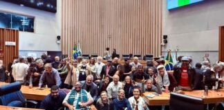 CLDF concede título de Cidadão Honorário de Brasília a Viridiano Brito