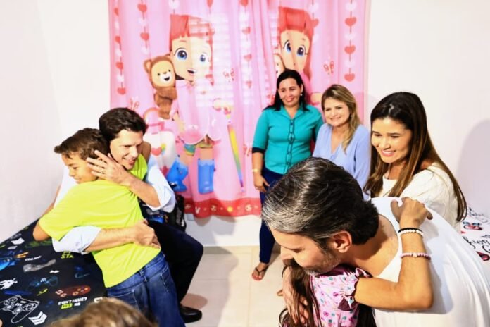 VICE_ENTREGA_DE_CASAS_A_CUSTO_ZERO_EM_CRISTIANOPOIS1_POR_BENEDITO_BRAGA.jpeg
