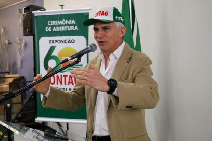 17971-5889474-exposicao-contag--6-
