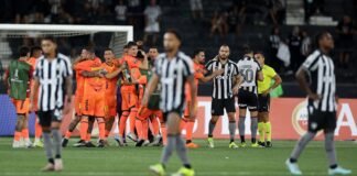 Botafogo cai para o Barcelona e fica fora da Libertadores