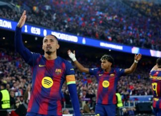 Raphinha marca dois em goleada do Barcelona na Liga dos Campeões
