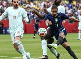 Raphinha e Wesley são cortados da seleção brasileira