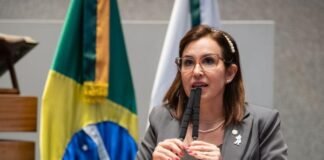 Sessão solene comemora 45 anos do Sindicato dos Enfermeiros