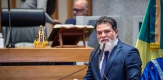 CLDF realiza sessão solene em homenagem aos farmacêuticos